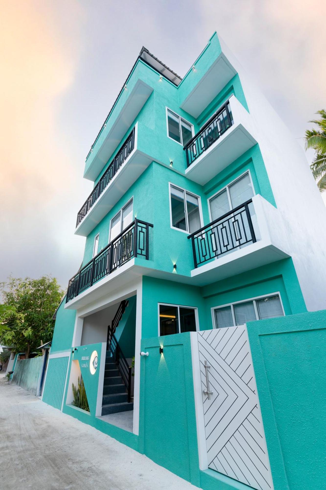 Ukulhas Sands Exterior photo